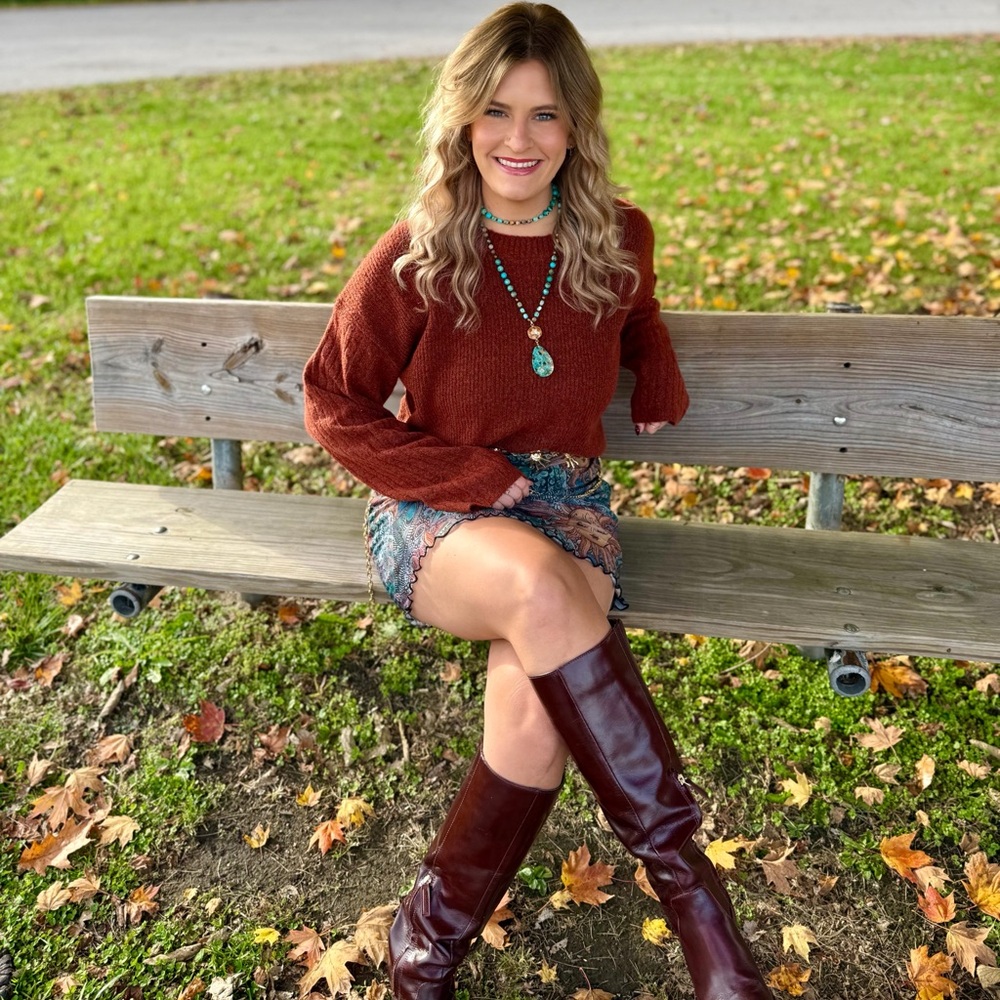 Meet your Posher, Courtney